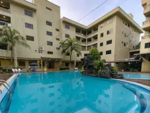 Coral Bay Resort