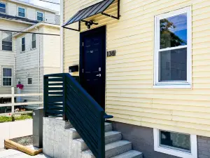 Historic, 1st Floor Apartment in Central Warren