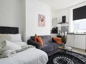 BV Royal Comfy Studiosuite Queensgate Huddersfield