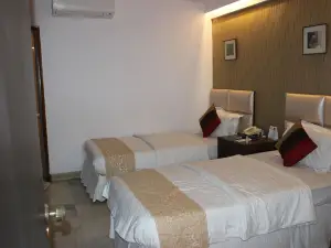 Hotel Jukaso Inn down Town
