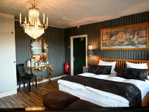 Palace Hotell