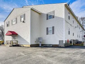 Walk to Waterfront: Cozy Fall River Condo
