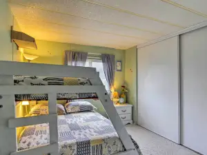 Walk to Beach! the Little Orcas Moclips Cottage