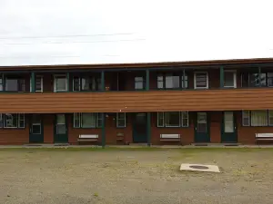 Bear Paw Inn