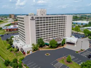 ดับเบิลทรีบายฮิลตัน เซนต์หลุยส์ - เวสต์พอร์ต