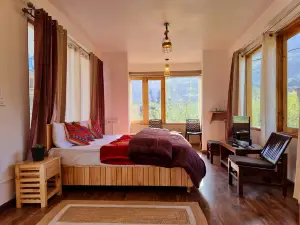 The Bunker Burwa Manali