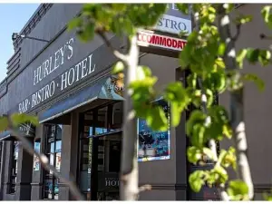 Hurley's Bar & Bistro