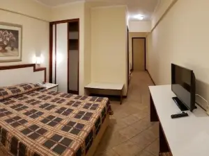 Lord Plaza Hotel