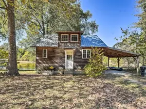 Idyllic Cabin w/ Fire Pit, Kayak on-Site!
