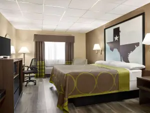 Super 8 by Wyndham Gainesville TX