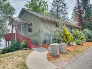 Pet-Friendly Wisconsin Cabin on Lake w/ Fire Pit!