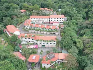 Regale Villa Hotel