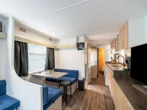 Cozy holiday home near Giethoorn with garden