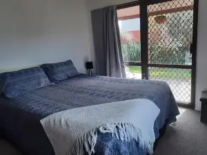 Pohutukawa Cottage