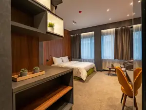 Hotel Element