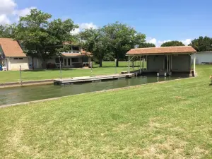 Lakehouse on Eagle Mountain - Family Fun or Pickleball Getaway! NEW full Remodel