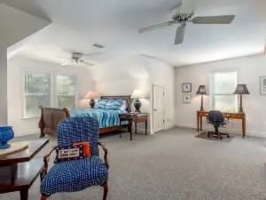 The Island Spot - 721 Bienville 3 Bedroom Home by RedAwning