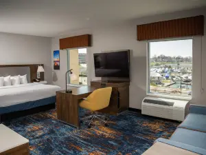 Hampton Inn & Suites Erie/Bayfront