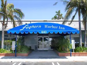 Foghorn Harbor Inn