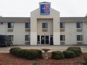 Motel 6 Elk City, OK