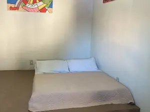 Zizi Home