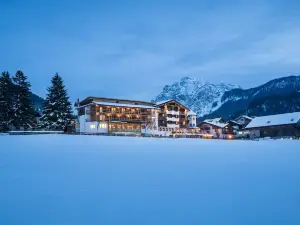 Mareo Dolomites Hotel