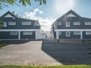 Fork West Apartments - Top Floor 5