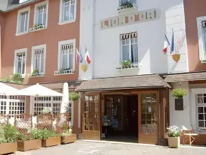 Hotel le Lion d'Or et Restaurant la Table du Lion