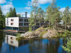 Hotel Korpilampi