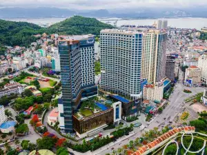 Muong Thanh Luxury Ha Long Centre II (Former Muong Thanh Luxury Ha Long Residence)