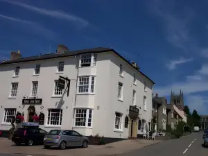 The Black Lion, Long Melford