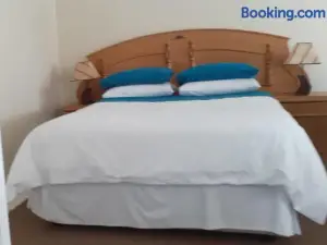 Liz' Cottage