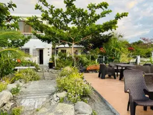 Villa Roco Private Beachfront Villa at Elyu