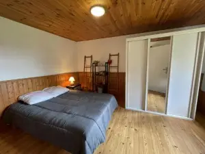 Gîte Romantique en Pleine Nature Avec étang Privatif et cheminée - FR-1-489-447