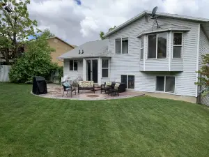 Home Away from Home! Near Skiing, Wsu, Downtown, Restaurants, Shopping!
