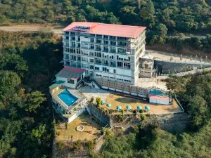 Spt Clarks Inn Suite Mandi