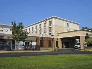 DoubleTree by Hilton Mahwah