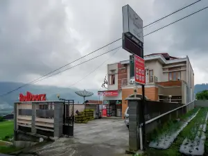 RedDoorz Near Agrowisata Kebun Teh Dieng
