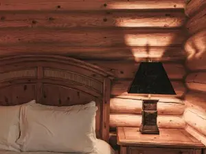 Soak in a Private Spa, Sauna, Heated Pool, Nature