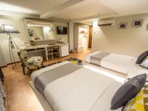 Almont City Hotel