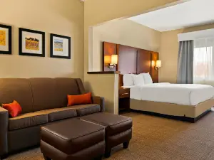 Comfort Suites- Saginaw