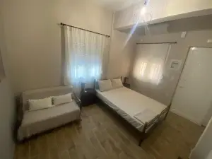 Elpida's Apartments