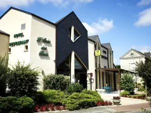 Logis Hotel Restaurant l'Orée des Bois