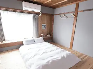 位於奈半利的6臥室-平方米|帶2個獨立浴室