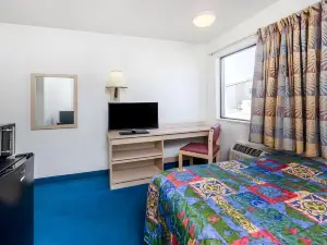 Knights Inn Grand Rapids