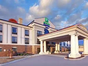 Holiday Inn Express & Suites Covington