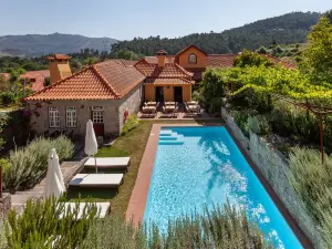 Casa do Eido - Sustainable Living & Nature Experiences Gerês