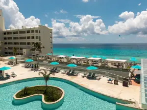 Hilton Cancun Mar Caribe All-Inclusive Resort