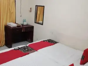 Vina Vira Hotel