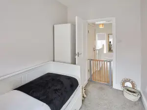 Host & Stay - Ings Lane
